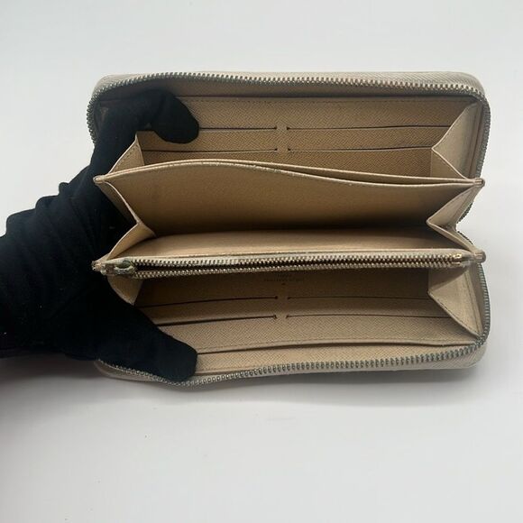 LOUIS VUITTON VINTAGE DAMIER AZUR ZIPPER WALLET WITH COA - Picture 10 of 16